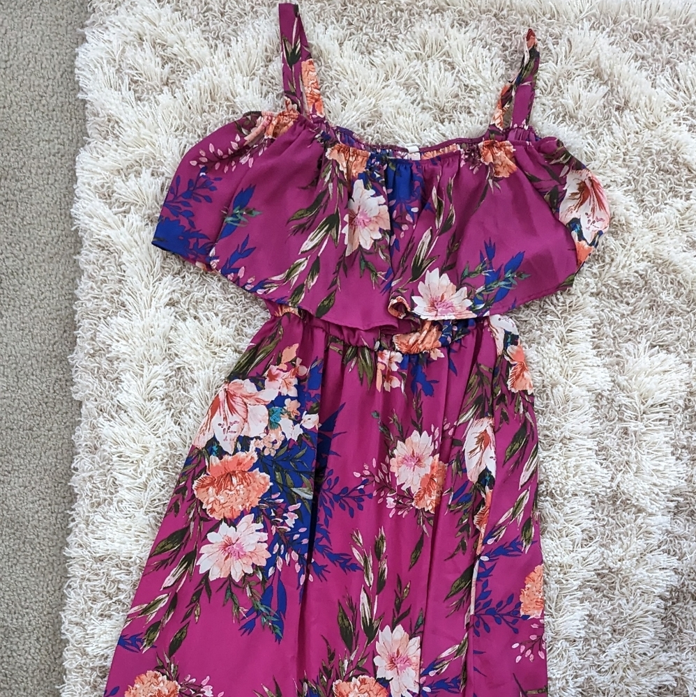 Flower off the shoulder maxi dress